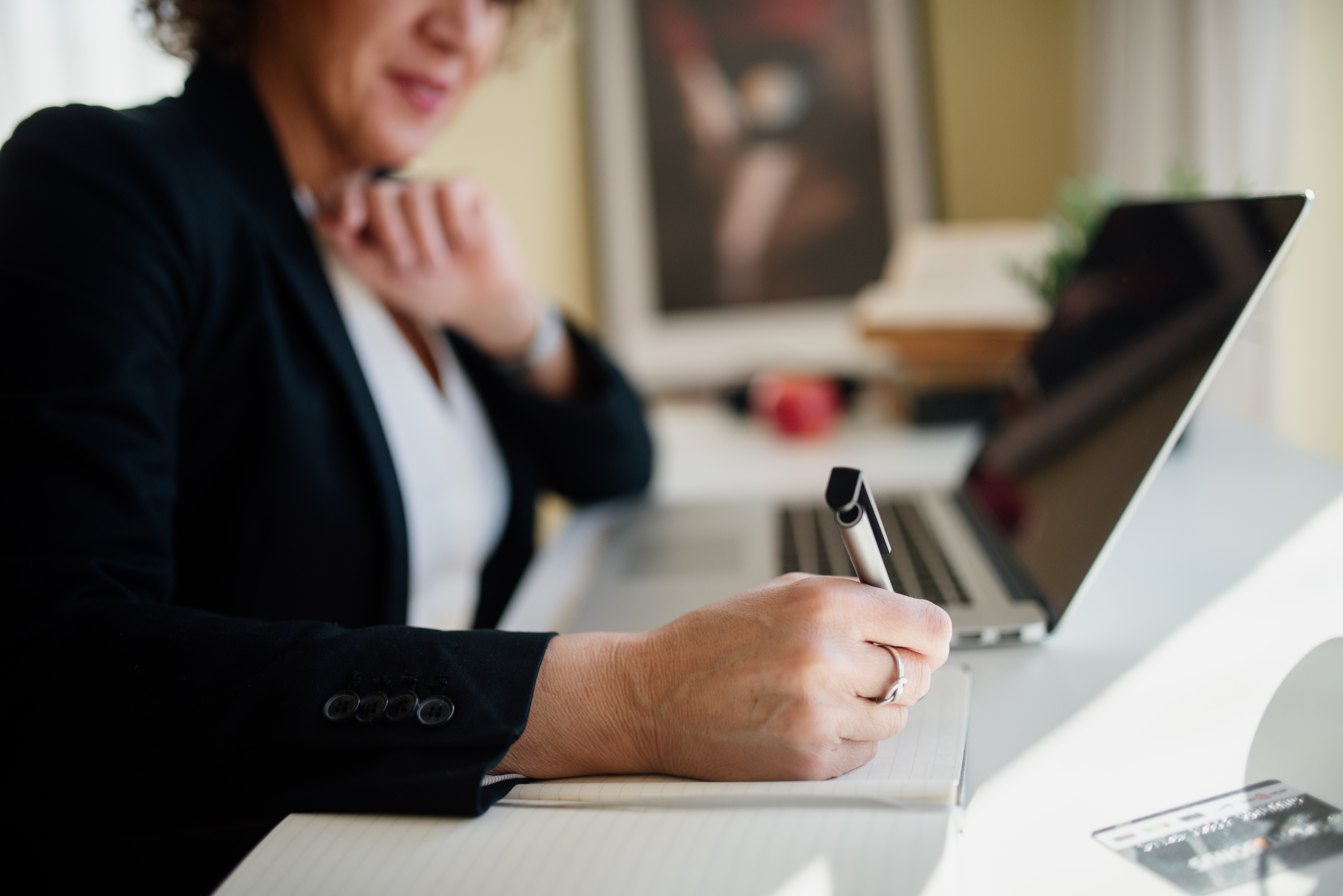 The Weekly CEO Hour Every Small Business Owner Needs